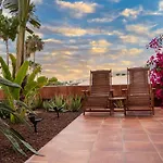 Apartment In The Garden *