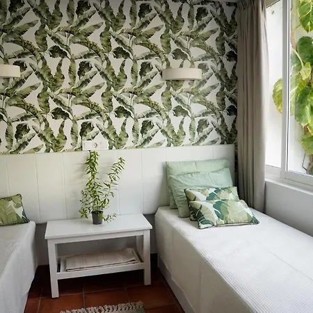 In The Garden * أذيخي